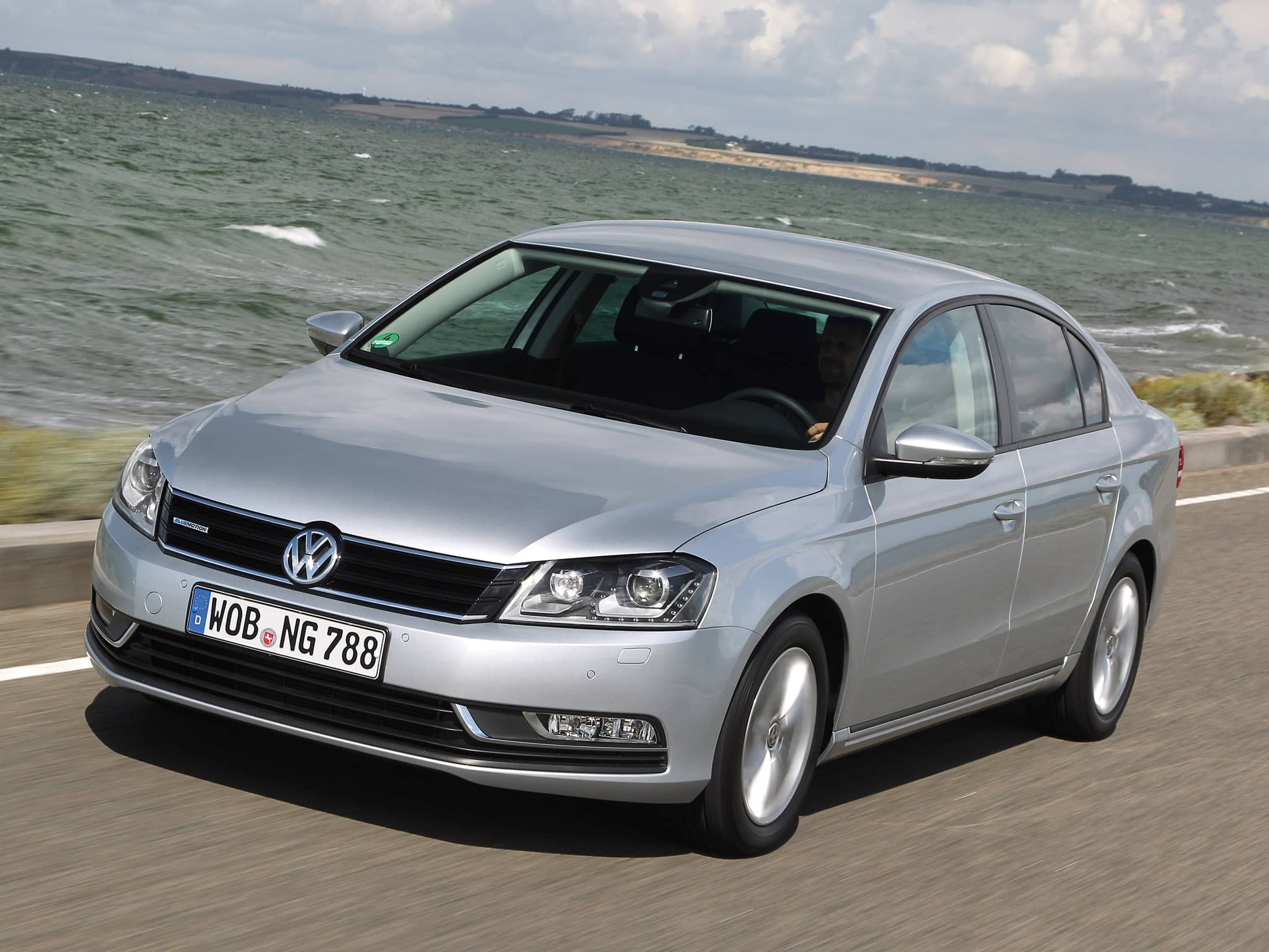 Volkswagen Passat shuttle USed to describe our top 10 cars for taxi service blog