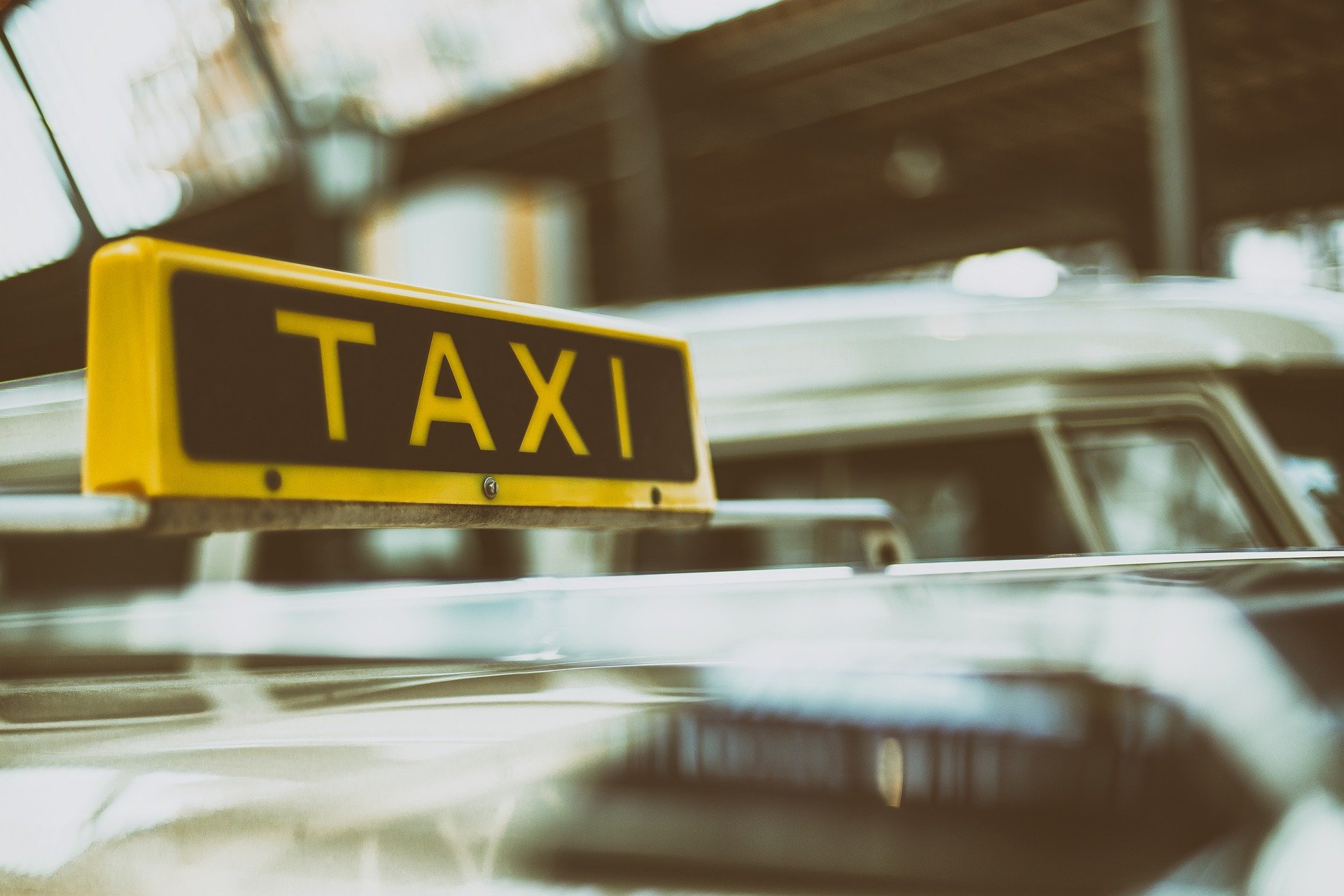 taxi insurance quotes under 25